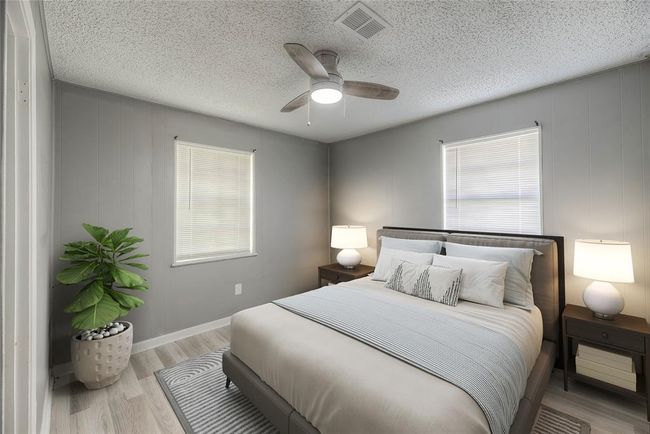 20 W Oakridge Dr, House other with 3 bedrooms, 2 bathrooms and 2 parking in Pointblank TX | Image 8