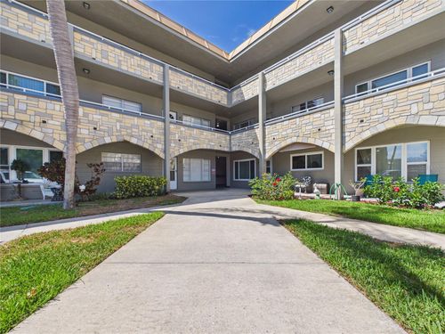 42-2462 Brazilia Dr, CLEARWATER, FL, 33763-3712 | Card Image
