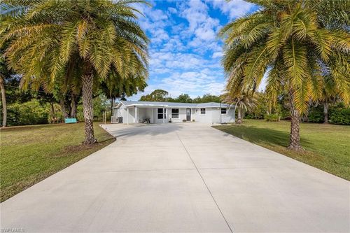 17041 E Lake Dr, NORTH FORT MYERS, FL, 33917 | Card Image