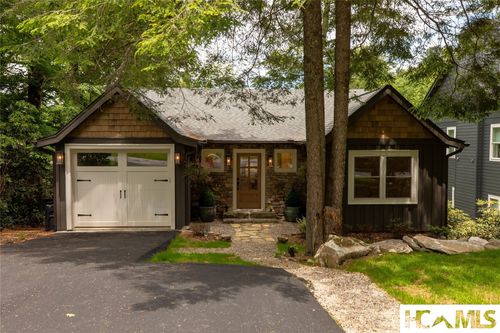 181 Shelby Dr, Highlands, NC, 28741-7557 | Card Image