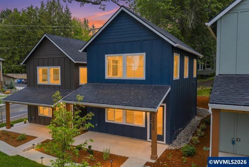 2576 Gilbert St S, Salem, OR, 97302-5904 | Card Image