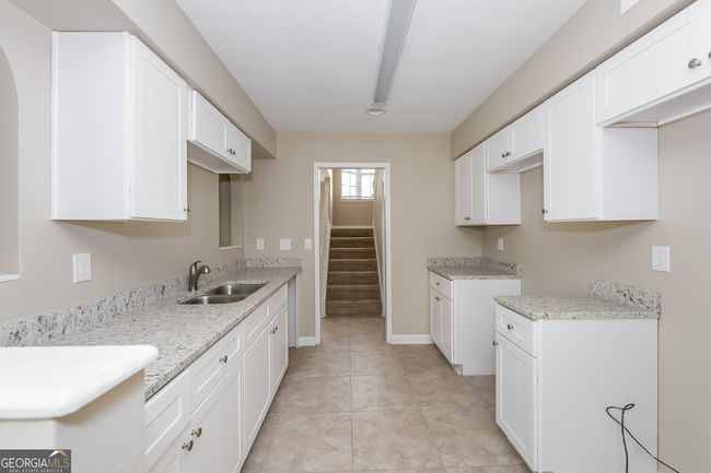 951 Forest Pointe Way, House other with 3 bedrooms, 3 bathrooms and null parking in Jonesboro GA | Image 6