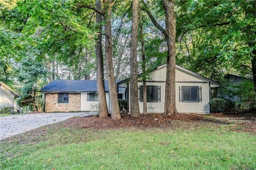 6605 Demere Dr, Morrow, GA, 30260-2616 | Card Image