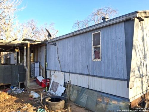 615 Viewpoint Dr, Poteet, TX, 78065-4560 | Card Image