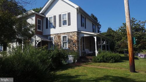 2902 Lower Saucon Rd, Hellertown, PA, 18055-9603 | Card Image