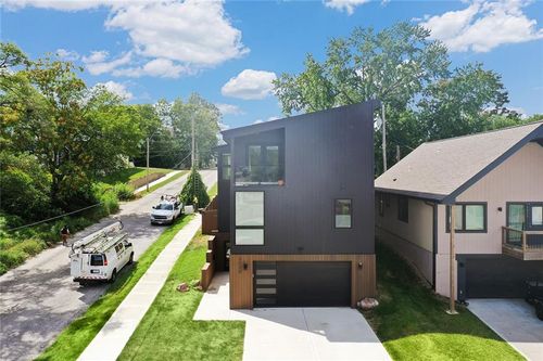 2028 Olive St, Kansas City, MO, 64127-3003 | Card Image