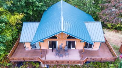 Aerial view of front showing size of deck | Image 3