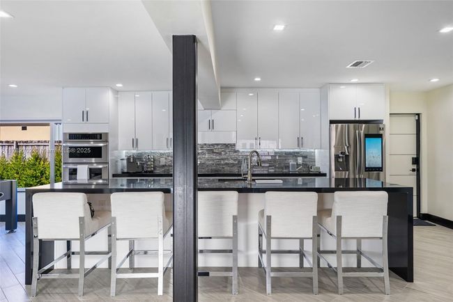 517 S Riverside Dr, House other with 3 bedrooms, 2 bathrooms and null parking in Pompano Beach FL | Image 8