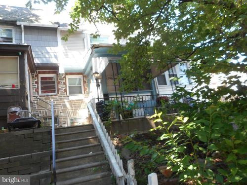 402 Croyden Rd, UPPER DARBY, PA, 19082-5106 | Card Image