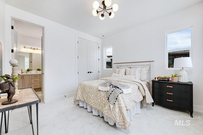 2528 S Linnet Pl, House other with 4 bedrooms, 4 bathrooms and 4 parking in Boise ID | Image 18