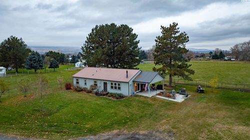 19602 S 2161 Pr Se, Kennewick, WA, 99337-6770 | Card Image