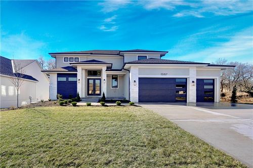 15317 W 162nd St, Olathe, KS, 66062-2285 | Card Image