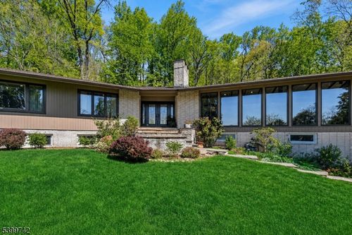 38 Farview Rd, Millburn, NJ, 07041-1707 | Card Image