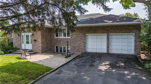 432 Southwood Dr, Kingston, ON, K7M5P6 | Card Image