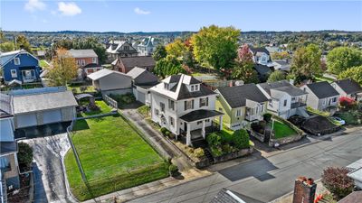 32 Wayne St, House other with 3 bedrooms, 2 bathrooms and 2 parking in Uniontown PA | Image 2