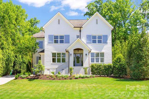 1111 Willhaven Dr, Charlotte, NC, 28211-4061 | Card Image