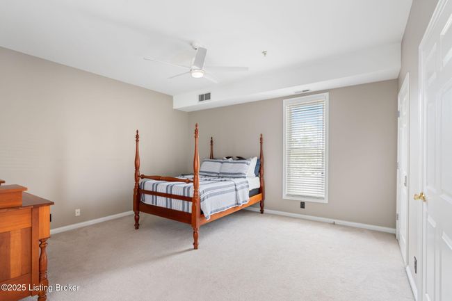 10600 Norton Commons Walk, Condo with 2 bedrooms, 2 bathrooms and null parking in Prospect KY | Image 12
