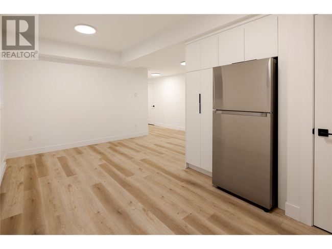 893 Loseth Dr, House other with 6 bedrooms, 4 bathrooms and 4 parking in Kelowna BC | Image 53