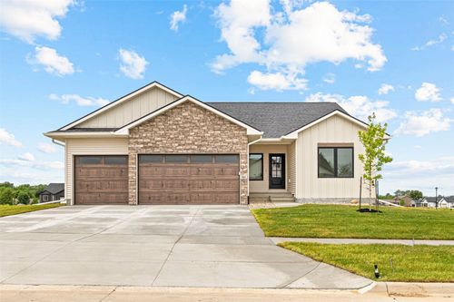 801 Crestview Dr, Solon, IA, 52333 | Card Image