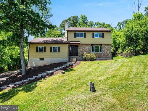 748 Centennial Court, POTTSTOWN, PA, 19464 | Card Image