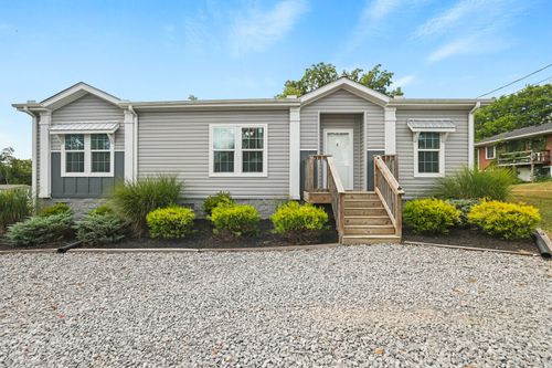 104 E Pond St, Adams, TN, 37010-4769 | Card Image