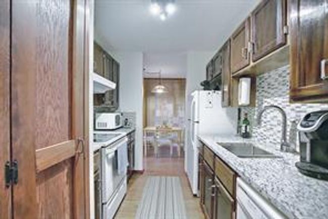 212 - 8604 48 Ave Nw, Condo with 2 bedrooms, 1 bathrooms and 1 parking in Calgary AB | Image 9
