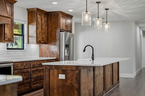 2404 W Commerce St, San Saba, TX, 76877-3806 | Card Image