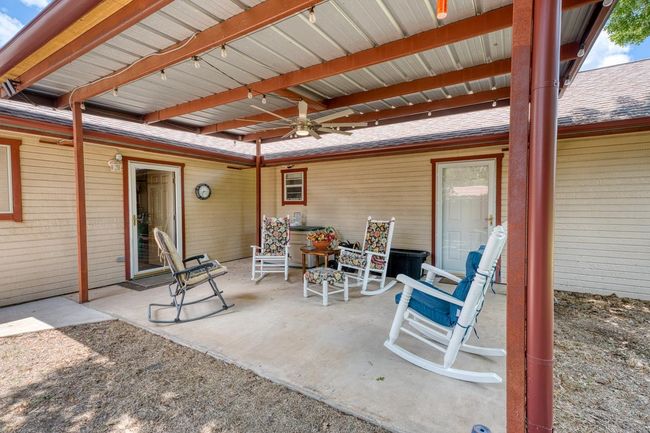 215 E Mountain View Dr, House other with 3 bedrooms, 2 bathrooms and null parking in Burnet TX | Image 23