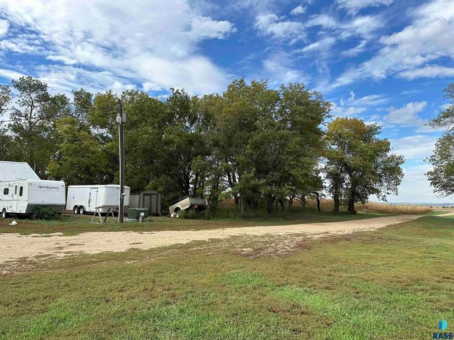 44415 Us Highway 18, House other with 3 bedrooms, 2 bathrooms and null parking in Freeman SD | Image 89