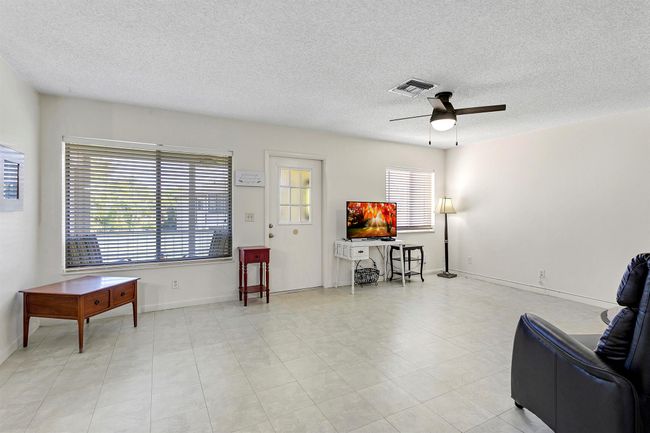 C-2 - 5927 La Pinata Boulevard, Condo with 2 bedrooms, 2 bathrooms and null parking in Greenacres FL | Image 7