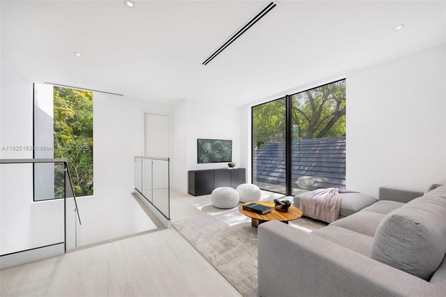 3670 Avocado Ave, House other with 5 bedrooms, 6 bathrooms and null parking in Miami FL | Image 7