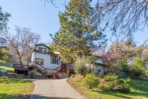 27 Beechwood Ct, Napa, CA, 94558-9678 | Card Image