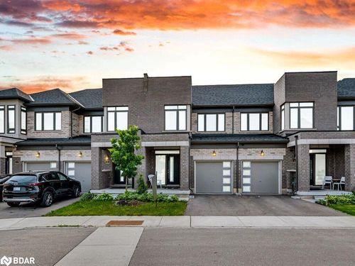 43-166 Deerpath Dr, Guelph, ON, N1K0E2 | Card Image