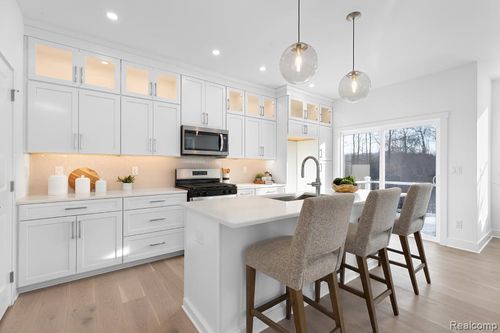 6-5404 Poppydrew Ln, Ann Arbor, MI, 48108-4234 | Card Image