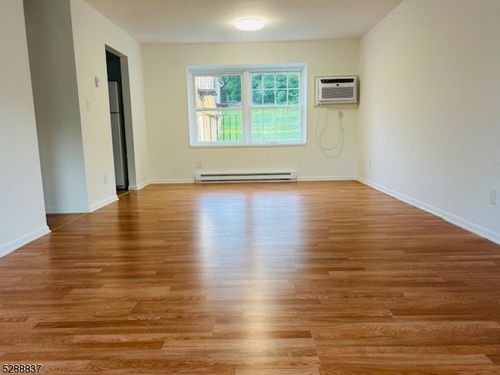 3-7 Hillside Ave, Newton, NJ, 07860-1201 | Card Image