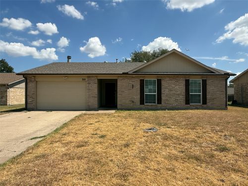355 Ridgecrest Dr, Saginaw, TX, 76179-1708 | Card Image