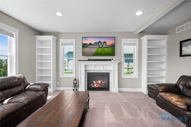 9575 Newbury Ln, House other with 4 bedrooms, 4 bathrooms and 3 parking in Whitehouse OH | Image 8