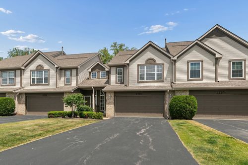 2772 Whitlock Dr, Darien, IL, 60561-1789 | Card Image