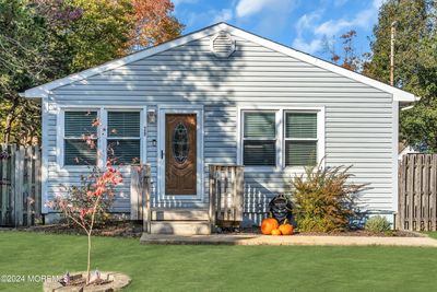 29 Bayberry Drive, House other with 3 bedrooms, 1 bathrooms and null parking in Waretown NJ | Image 2