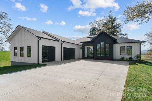 503 Nesbitt Dr, Mills River, NC, 28759-0055 | Card Image