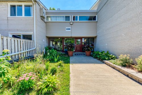 9-3308 The Credit Woodlands, Mississauga, ON, L5C2J8 | Card Image