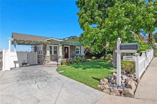 10739 Helendale Ave, Tujunga, CA, 91042-1614 | Card Image