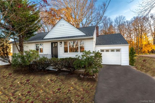 115 Washington Ave, Tappan, NY, 10983-1937 | Card Image