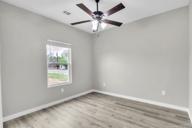 1702 17 Th St, House other with 3 bedrooms, 2 bathrooms and null parking in Hondo TX | Image 22