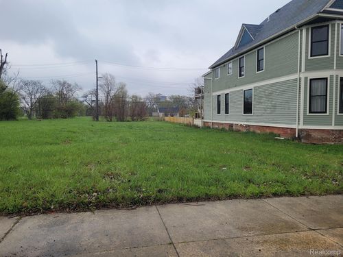 3028 14th St, Detroit, MI, 48216-1149 | Card Image