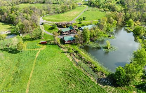 8480 Possum Hollow Road Nw, Dundee, OH, 44624 | Card Image