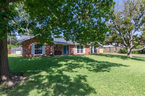 2032 Regent Dr, Abilene, TX, 79605-5712 | Card Image