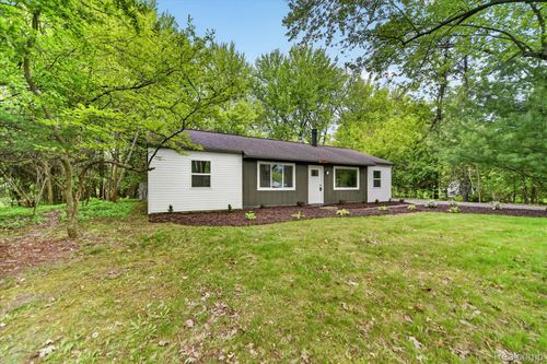 1609 Gilcrest Ave, East Lansing, MI, 48823-1843 | Card Image