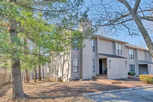 7239 Woods Crossing Dr, Roanoke, VA, 24018-9060 | Card Image