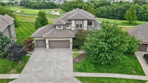 1113 James Creek Cir, Raymore, MO, 64083-7809 | Card Image